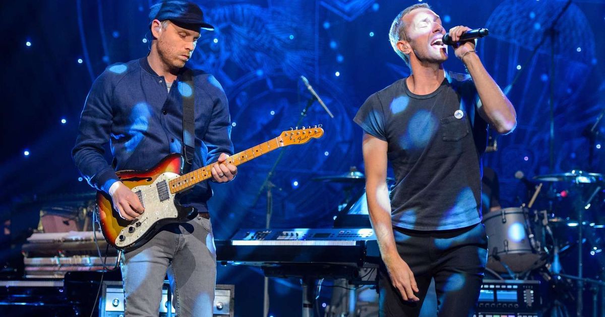 Coldplay-make-fans-create-album-cover