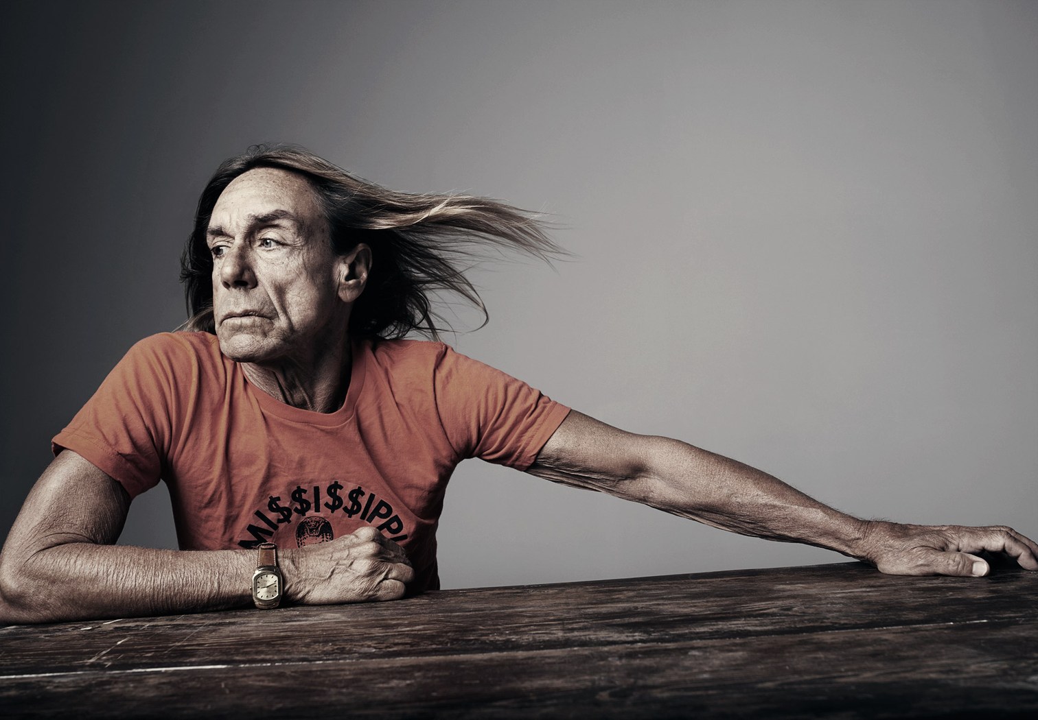 iggy-pop-pose-nude-for-students